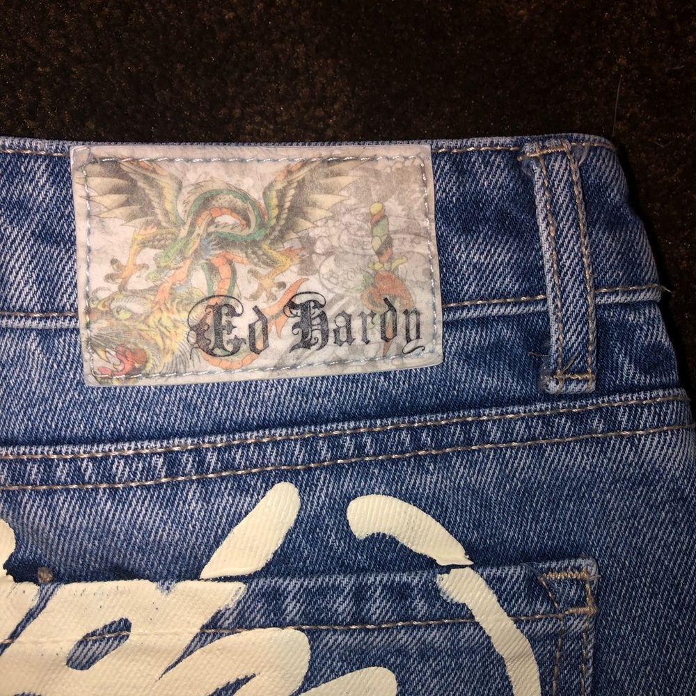 Ed Hardy Blue Denim Jeans with Colorful Tiger & Snake Graphic - Picture 3 of 6